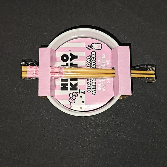 Nwt hello kitty Sanrio noodle bowl 16oz - Picture 2 of 3